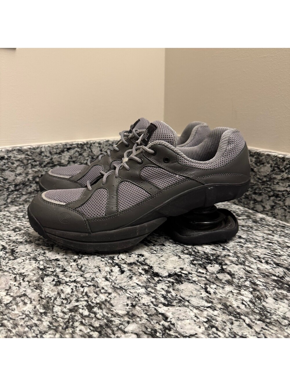 Z-Coil Freedom Classic Men's Size 10 Orthopedic Shoes Gray Coil Spring Tech